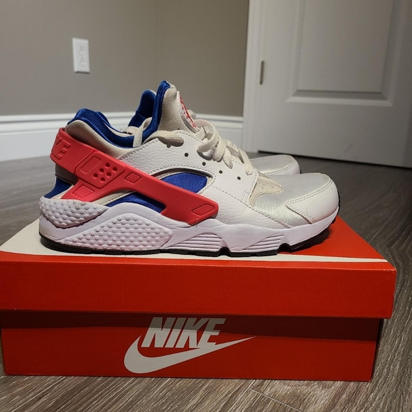 NIKE HUARACHE SNEAKERS - Picture 2 of 3
